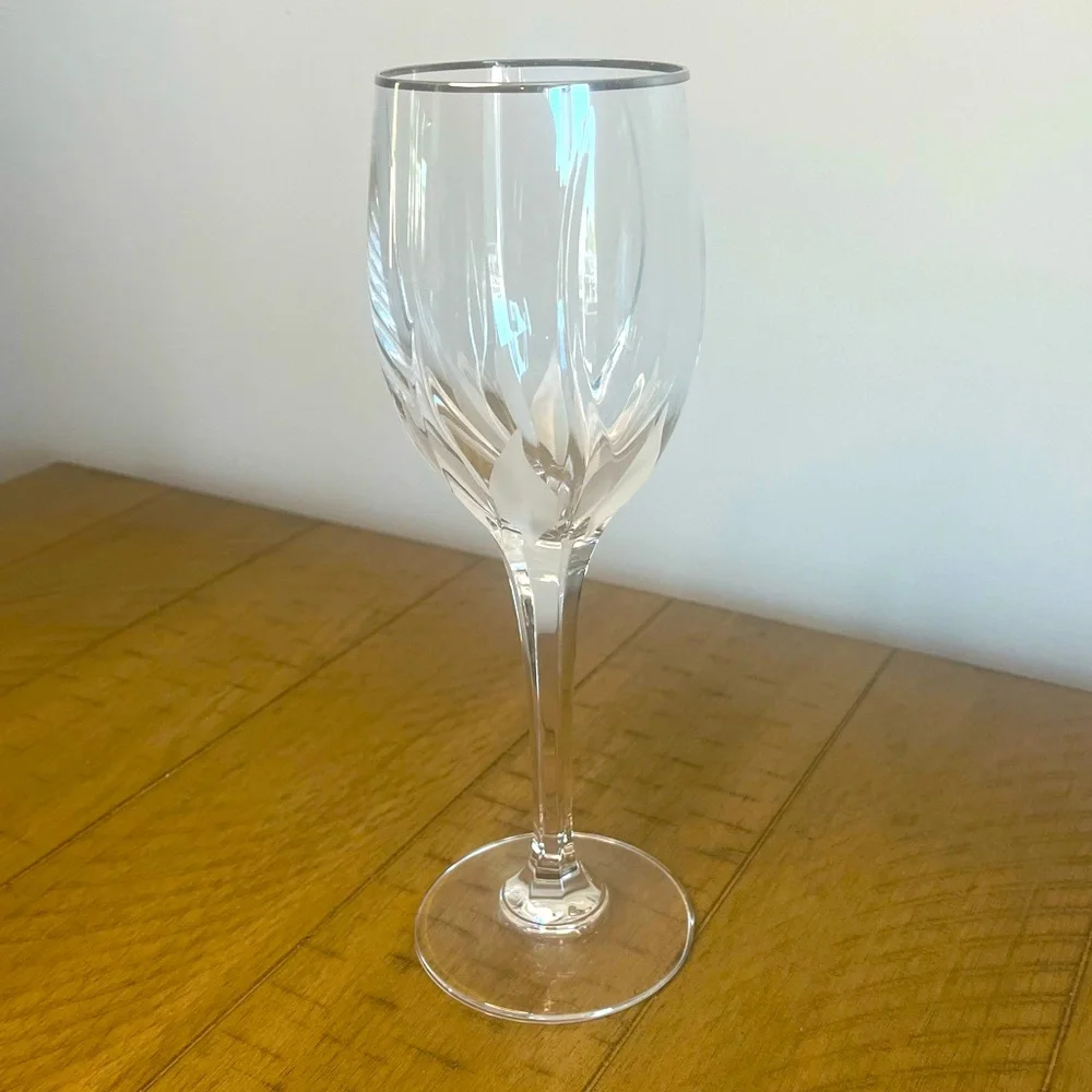 Single Mikasa Flame D’Amore, Hand Cut Lead Crystal Wine Glass